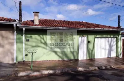 Casa com 3 quartos à venda no Centro, São Simão 