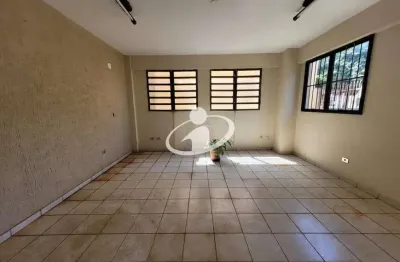 Prédio com 13 salas para alugar no conjunto segismundo pereira, uberlândia  por r$ 15.000