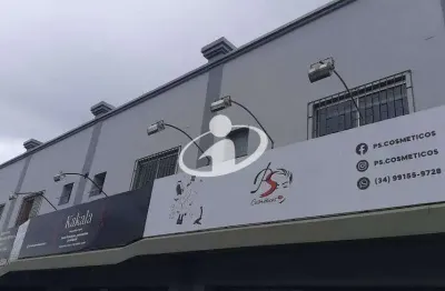 Sala comercial para alugar no brasil, uberlândia  por r$ 1.000
