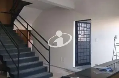 Sala comercial para alugar no brasil, uberlândia  por r$ 7.000
