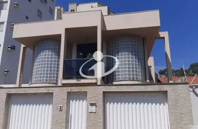 Casa com 3 quartos para alugar no vigilato pereira, uberlândia  por r$ 8.000