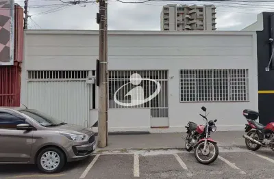 Casa comercial com 2 salas para alugar na nossa senhora aparecida, uberlândia  por r$ 2.000