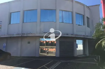Sala comercial para alugar na nossa senhora aparecida, uberlândia  por r$ 18.000