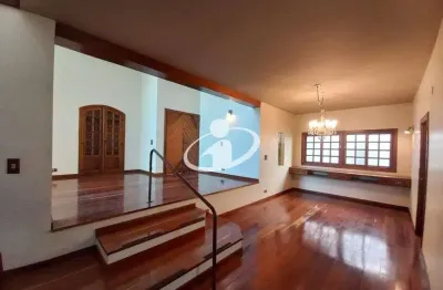 Casa com 4 quartos para alugar no tabajaras, uberlândia  por r$ 8.000