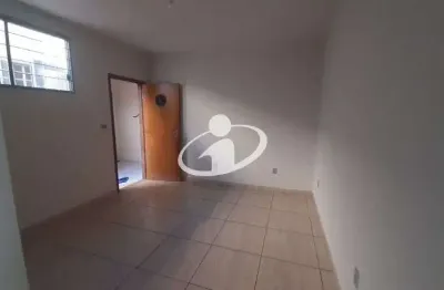Apartamento com 2 quartos para alugar no marta helena, uberlândia  por r$ 1.350