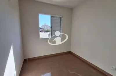 Apartamento com 2 quartos para alugar no tibery, uberlândia  por r$ 2.200