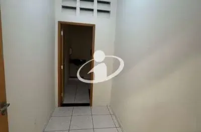 Barracão / Galpão / Depósito para alugar no Alto Umuarama, Uberlândia  por R$ 24.000