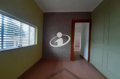 Sala comercial para alugar em Saraiva, Uberlândia  por R$ 3.300