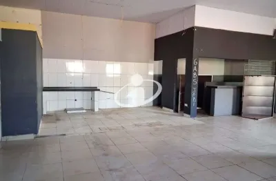 Sala comercial com 2 salas para alugar no Martins, Uberlândia  por R$ 4.000