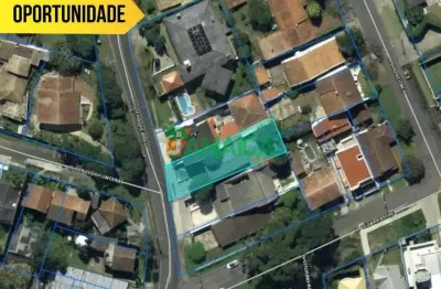 Terreno à venda na Rua Otelo Queirolo, 2675, Bigorrilho, Curitiba