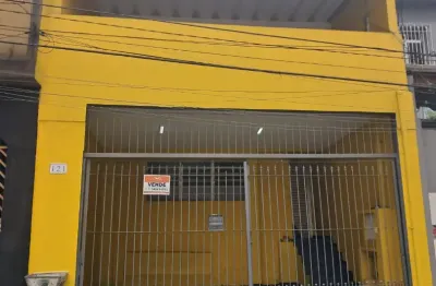 Excelente sobrado com 3 dormitórios e edícula, amplo e bem distribuído!