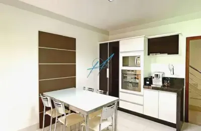 Casa com 3 quartos à venda na Rua Marechal Floriano Peixoto, 187, Zona 07, Maringá