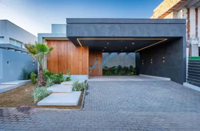 Casa à venda em sarandi, parque pioneiros, com 3 suítes, com 213 m²