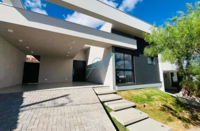 Casa à venda em Maringá, Parque Industrial, com 3 suítes, com 230 m², Residencial Hayashi