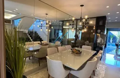 Casa à venda em Maringá, Jardim Iguaçu, com 3 suítes, com 246 m²