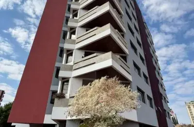 Apartamento enorme, próximo ao fórum, pronto para mudança imediata.