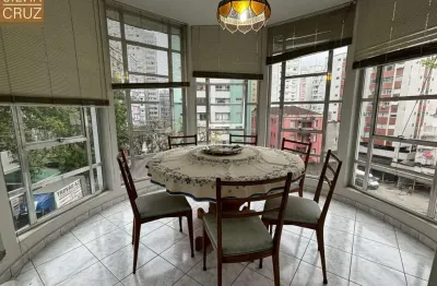 Apartamento pronto, para uso imediato, em edifício charmoso da fase modernista - praia josé menino/santos