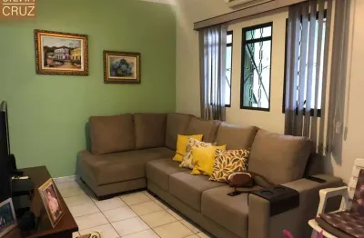 Casa dois dormitórios (uma suíte) pronta para mudança imediata - com ótima localização no bairro jd. petrópolis