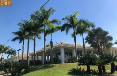 Terreno plano, em condomínio fechado completo de lazer. bairro: ártemis