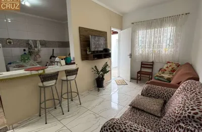 Casa com dois dormitórios e área gourmet, próxima ao hospital regional. bairro: são francisco