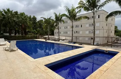 Apartamento dois dormitórios em condomínio com lazer, no bairro Campestre