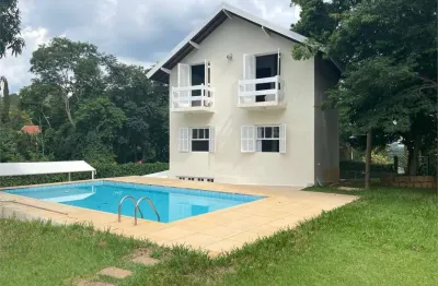 Casa  à venda com 3 quartos, sendo 2 suítes,  no condomínio são joaquim, vinhedo - sp
