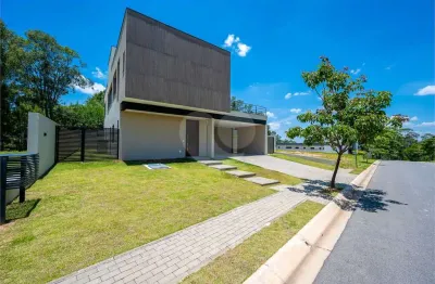 Casa  à venda ou para alugar com 4 quartos, sendo 4 suítes,  no condomínio residencial arboretum, vinhedo - sp
