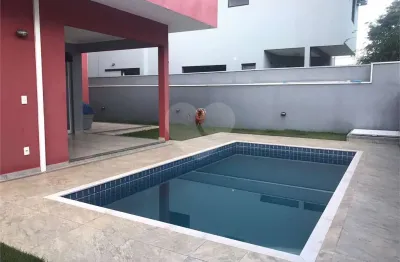 Casa  à venda com 3 quartos, sendo 2 suítes,  no condomínio morada do bosque, vinhedo - sp