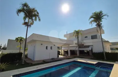 Casa  à venda com 3 quartos, sendo 3 suítes,  no condomínio terras de vinhedo, vinhedo - sp
