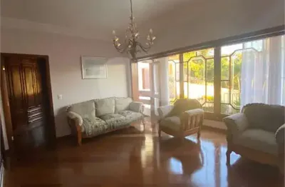 Casa  à venda com 3 quartos, sendo 4 suítes,  no condomínio estância marambaia, vinhedo - sp