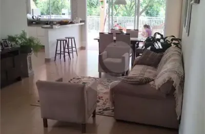 Casa  à venda com 3 quartos, sendo 1 suíte,  no condomínio il paradiso, vinhedo - sp