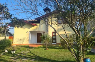 Casa  à venda com 3 quartos, sendo 1 suíte,  no condomínio vinhas da vista alegre - lado sede, vinhedo - sp