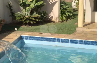 Casa  à venda com 4 quartos, sendo 4 suítes,  no condomínio estância marambaia, vinhedo - sp