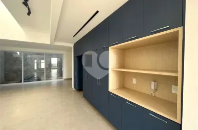 Casa  à venda ou para alugar com 3 quartos, sendo 3 suítes,  no condomínio quinta das parreiras, valinhos - sp