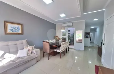 Casa  à venda com 3 quartos, sendo 1 suíte,  no condomínio residencial grape village, vinhedo - sp