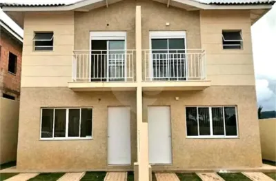 Casa  à venda com 3 quartos, sendo 1 suíte,  no condomínio villagio imperiale, louveira - sp