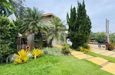 Casa  à venda com 3 quartos, sendo 3 suítes,  no condomínio residencial delle stelle, louveira - sp