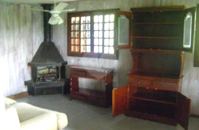 Casa  à venda com 3 quartos, sendo 1 suíte,  no condomínio estância marambaia, vinhedo - sp