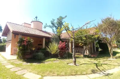 Casa à venda com 3 quartos, sendo 1 suíte,  em santa claudina, vinhedo - sp
