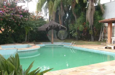 Casa à venda ou para alugar com 4 quartos, sendo 2 suítes,  em vila cascais, vinhedo - sp
