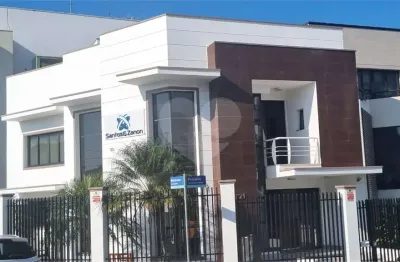 Prédio com 4 salas à venda na Rua Humberto Pescarini, Centro, Vinhedo