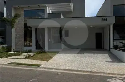 Casa  à venda com 3 quartos, sendo 3 suítes,  no condomínio residencial mont&apos;alcino, valinhos - sp