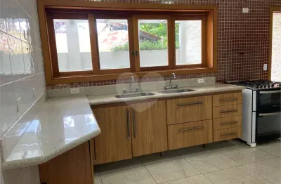 Casa à venda com 4 quartos, sendo 4 suítes,  em marambaia, vinhedo - sp