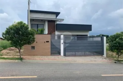 Casa à venda com 2 quartos, sendo 1 suíte,  em pinheirinho, vinhedo - sp