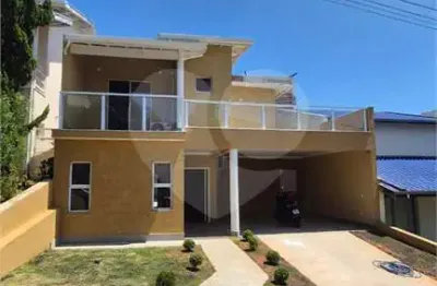 Casa  à venda com 3 quartos, sendo 3 suítes,  no condomínio residencial villa di treviso, vinhedo - sp