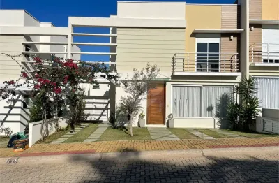 Casa  à venda com 3 quartos, sendo 3 suítes,  no condomínio piemonte residenziale, vinhedo - sp