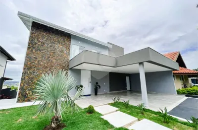 Casa  à venda com 4 quartos, sendo 4 suítes,  no condomínio alpes de vinhedo, vinhedo - sp