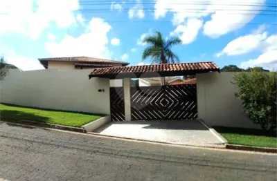 Casa à venda com 3 quartos, sendo 3 suítes,  em vista alegre, vinhedo - sp