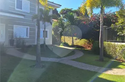 Casa à venda com 3 quartos, sendo 3 suítes,  em bosque, vinhedo - sp