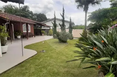 Casa  à venda com 3 quartos, sendo 3 suítes,  no condomínio são joaquim, vinhedo - sp